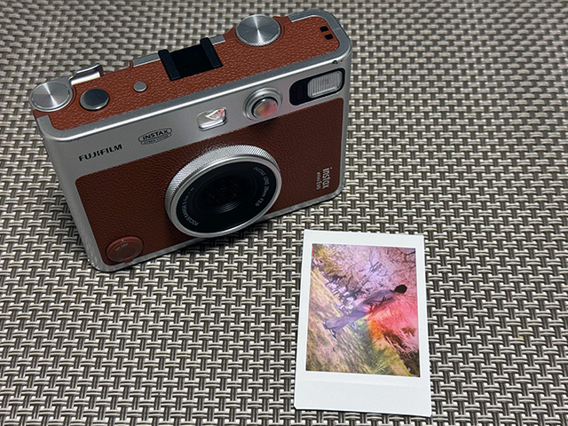 instax"チェキ"フィルムのminiサイズ